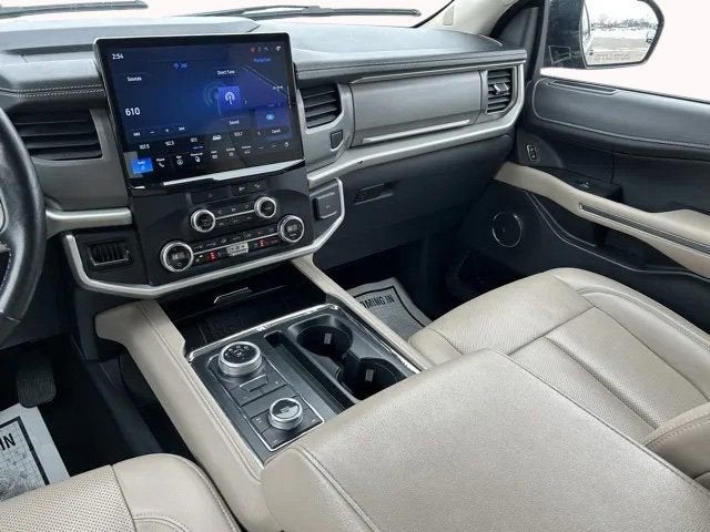 2023 Ford Expedition Max XLT