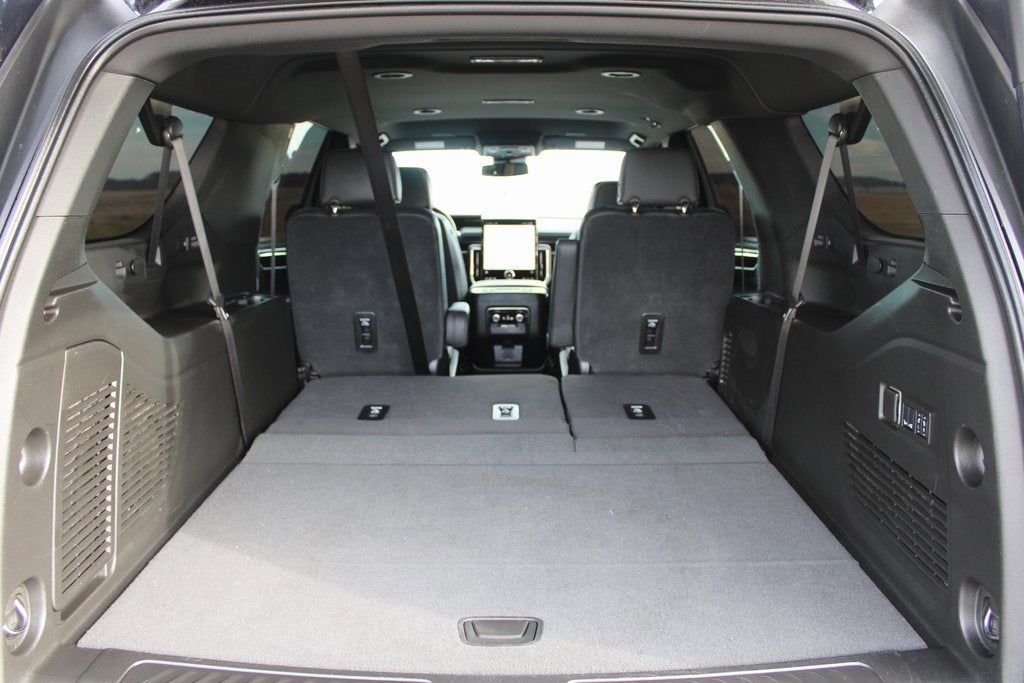 2025 GMC Yukon XL Elevation