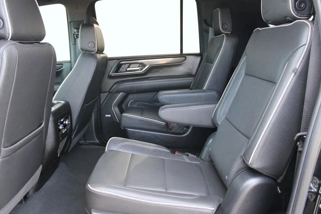 2025 GMC Yukon XL Elevation