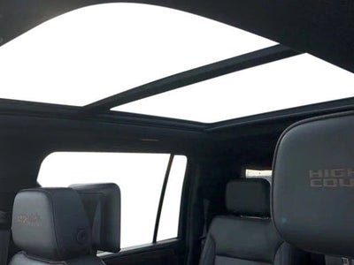 2021 Chevrolet Suburban High Country