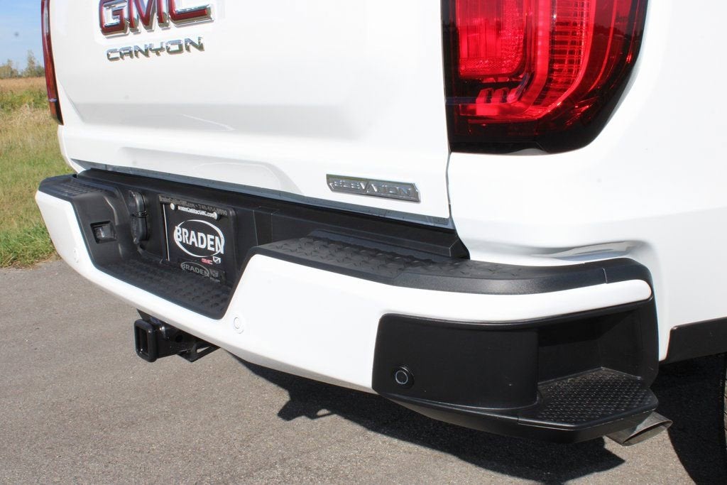 2026 GMC Canyon Elevation