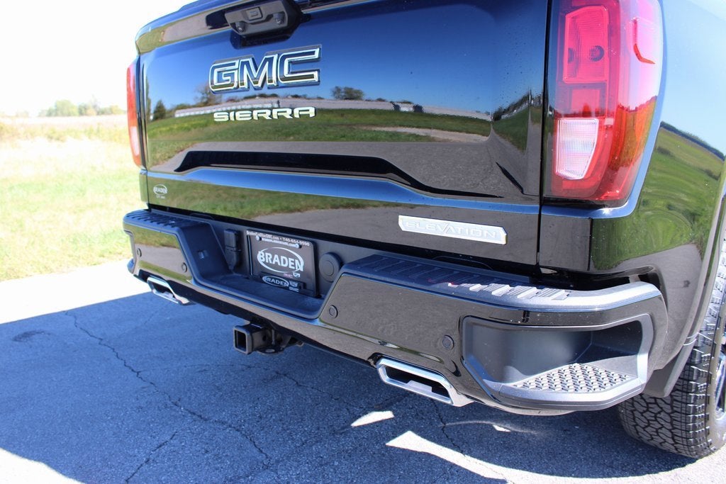 2025 GMC Sierra 1500 Elevation