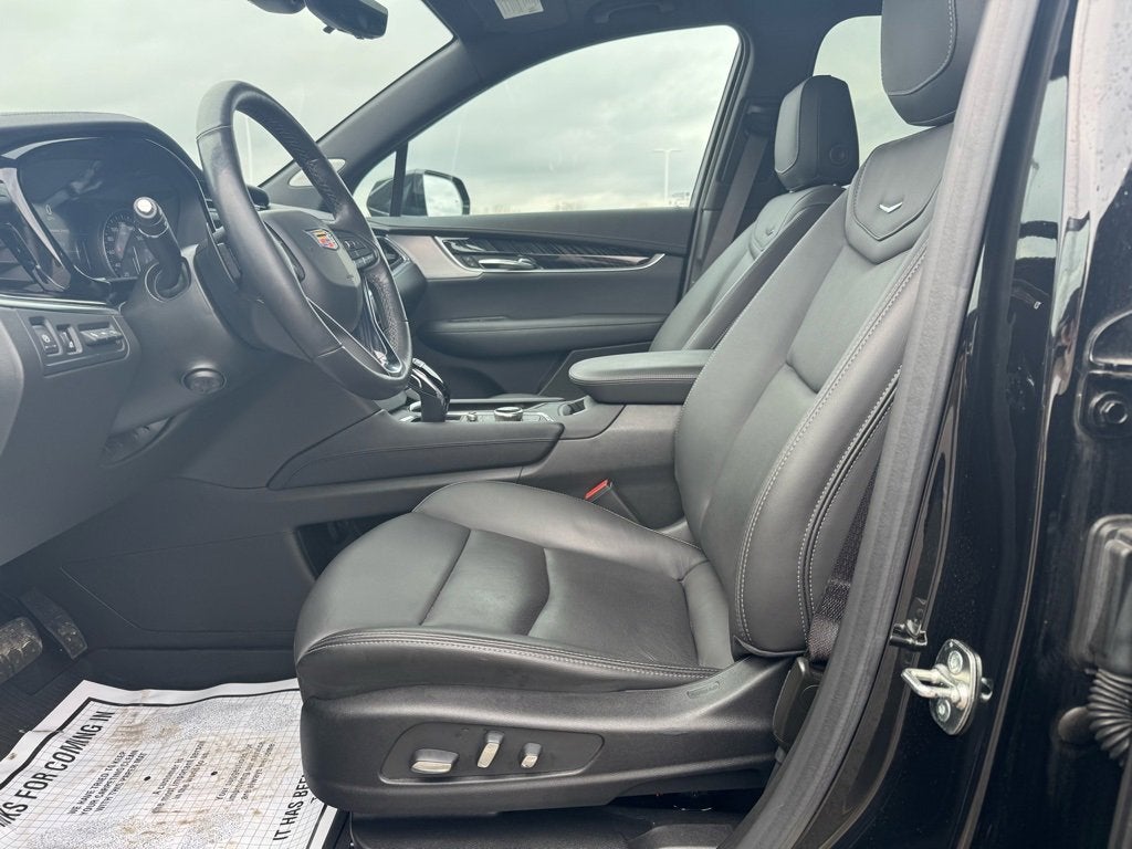 2024 Cadillac XT6 Premium Luxury