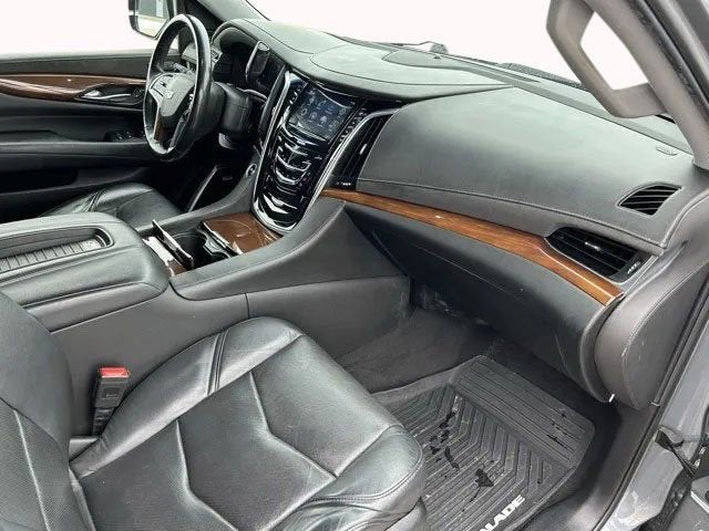 2020 Cadillac Escalade ESV Luxury