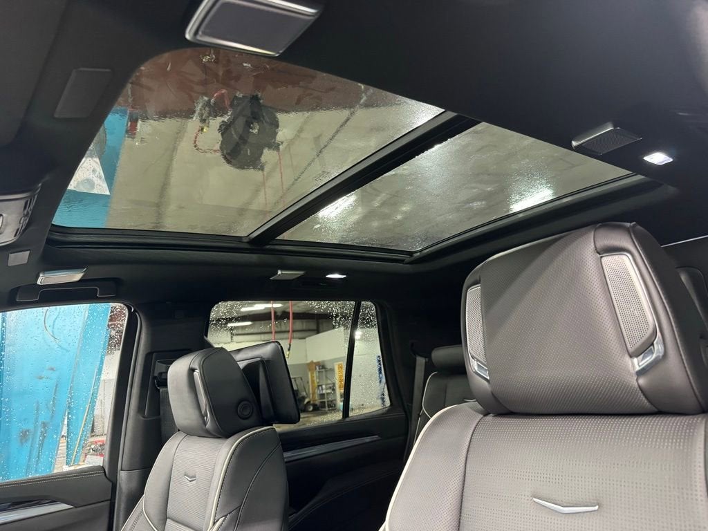 2025 Cadillac Escalade Premium Luxury