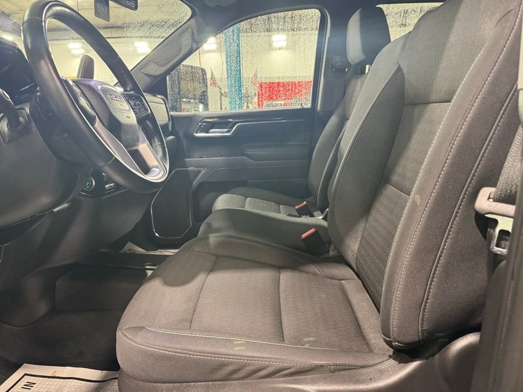 2025 GMC Sierra 1500 SLE