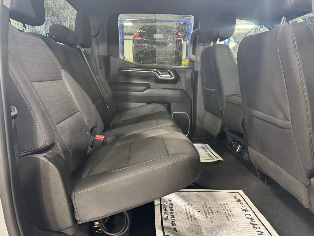 2025 GMC Sierra 1500 SLE