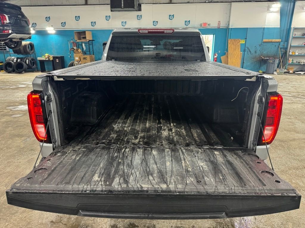 2025 GMC Sierra 1500 SLE