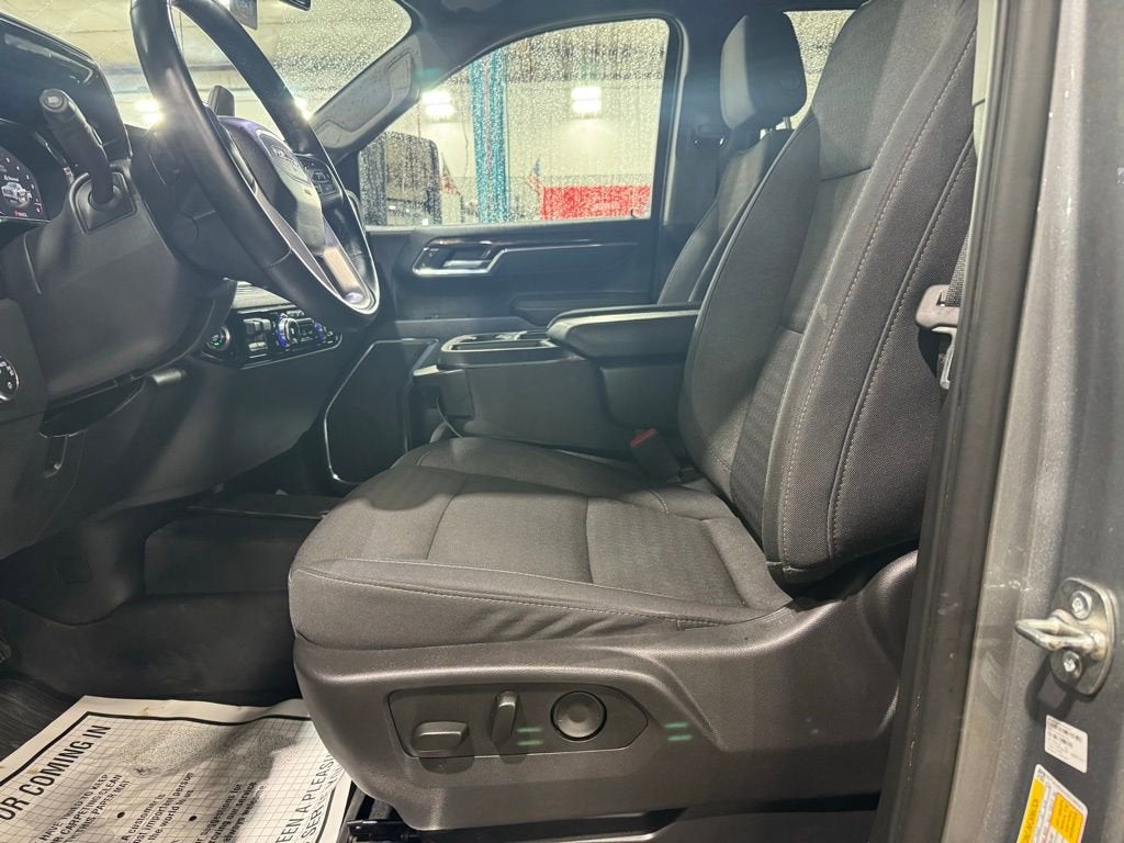 2025 GMC Sierra 1500 SLE