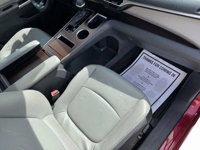 2022 Toyota Sienna XLE