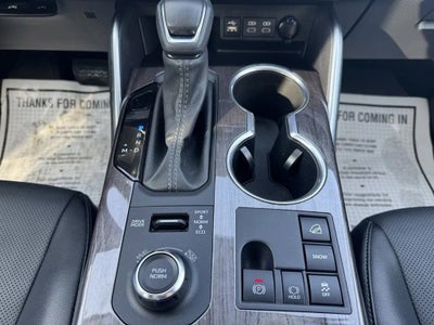 2025 Toyota Highlander LE