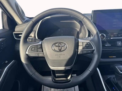 2025 Toyota Highlander LE