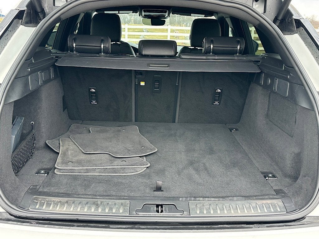 2023 Land Rover Range Rover Velar R-Dynamic S