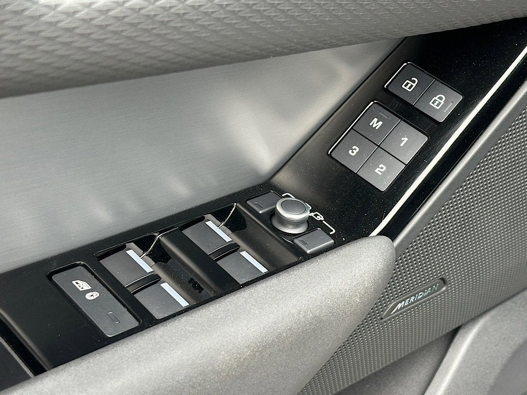 2023 Land Rover Range Rover Velar R-Dynamic S